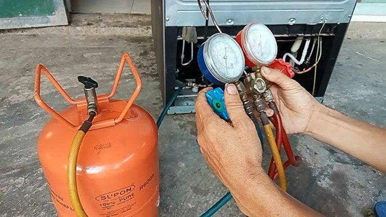 Nạp gas R600a